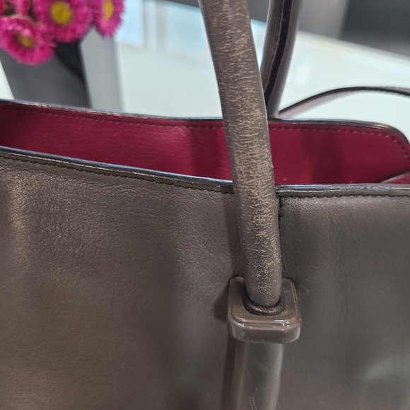 Gorgeous Nina Ricci Gray and Pink Purse - Picture 5 of 14